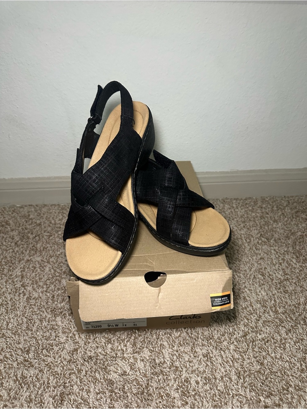 Clarks Black Crossband Slingback Comfort Sandals
